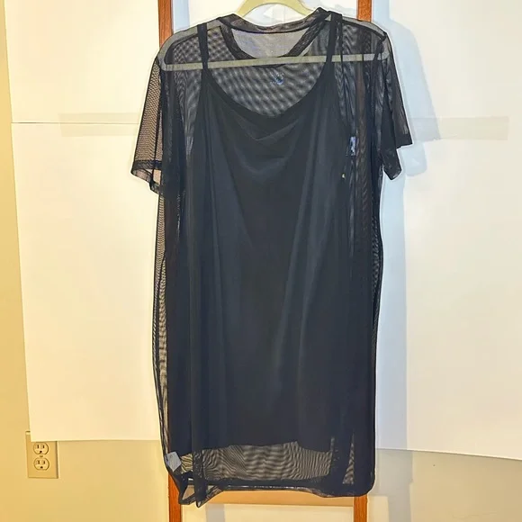 Two-Piece Shift Dress with Eye Design and Outside Mesh - Picture 2 of 2